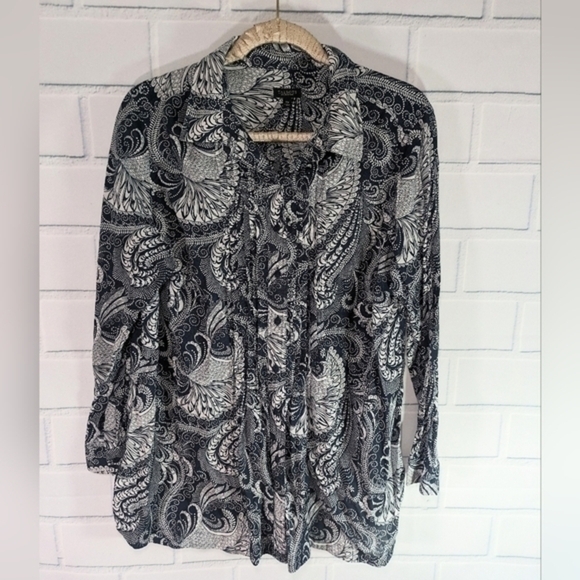 Talbot's Paisley Lightweight Pleated Front Button Down Top - Picture 1 of 5